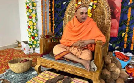 'तीर्थ स्थलों को पर्यटन स्थल बनने से रोकें':शंकराचार्य स्वामी अविमुक्तेश्वरानंद सरस्वती बोले- जोशीमठ जैसी आपदा रोकने के लिए ऐसा करना होगा