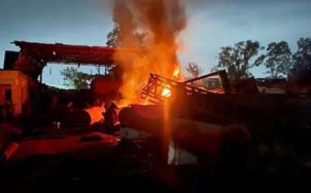 जीएन केमिकल फैक्ट्री में लगी आग:फायर ब्रिगेड ने समय रहते पाया काबू, फैक्ट्री में नहीं फैल पाई