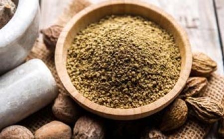 लिवर में जमा फैट बाहर करेगा त्रिफला चूर्ण:हल्दी वाला दूध और ग्रीन टी भी फायदेमंद, मुलेठी भी मददगार