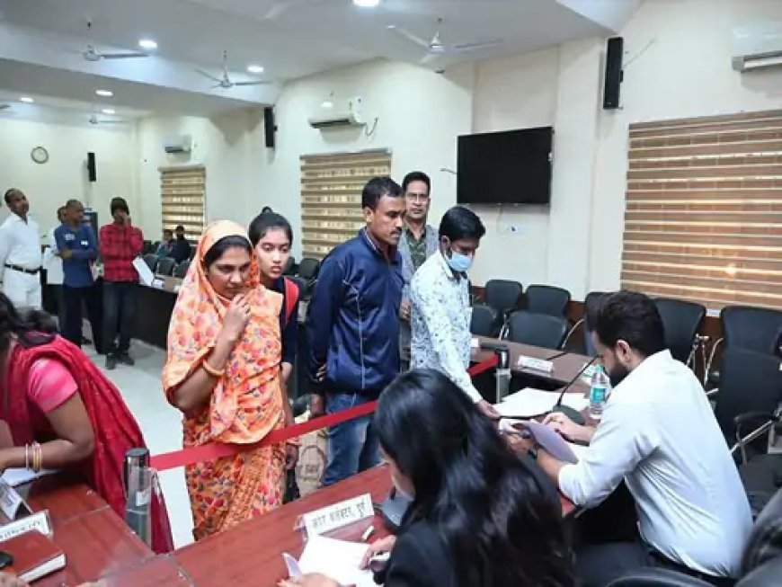 बेटे को किडनी देने का फैसला लिया माँ ने :दो साल से डायलिसिस पर है युवक, सरकार से मदद की दरकार