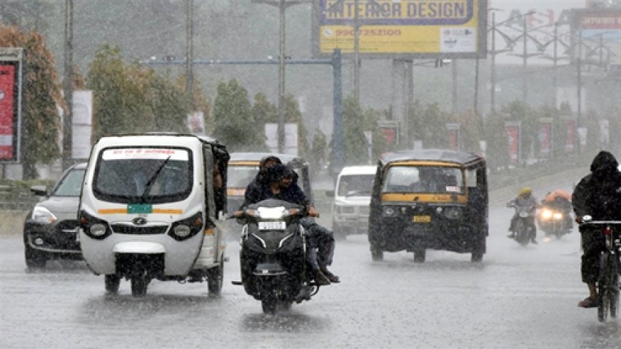 छत्तीसगढ़ में सुबह से बरसात : बंगाल की खाड़ी से आई नमी वाली हवाओं ने बनाया सिस्टम, 6-7 जनवरी को पड़ेगी कड़ाके की ठंड