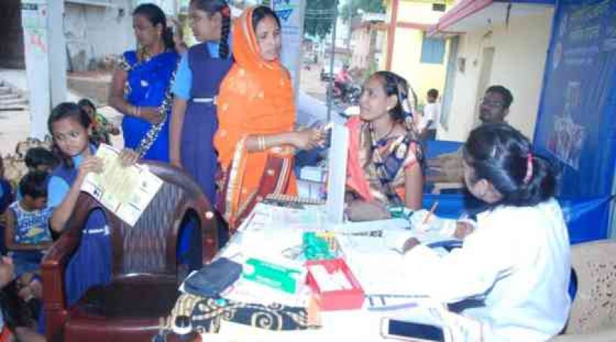 हाट बाजारों में मोबाइल क्लिनिक के आयोजन में दुर्ग अग्रणी जिला : 93 एवरेज ओपीडी के साथ दो लाख से अधिक मरीजों की साल भर में जांच