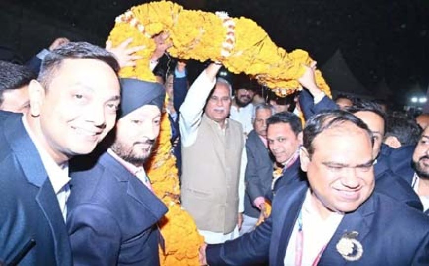 छत्तीसगढ़ में कॉस्मो एक्सपो 2023....... CM भूपेश बघेल ने किया अवलोकन