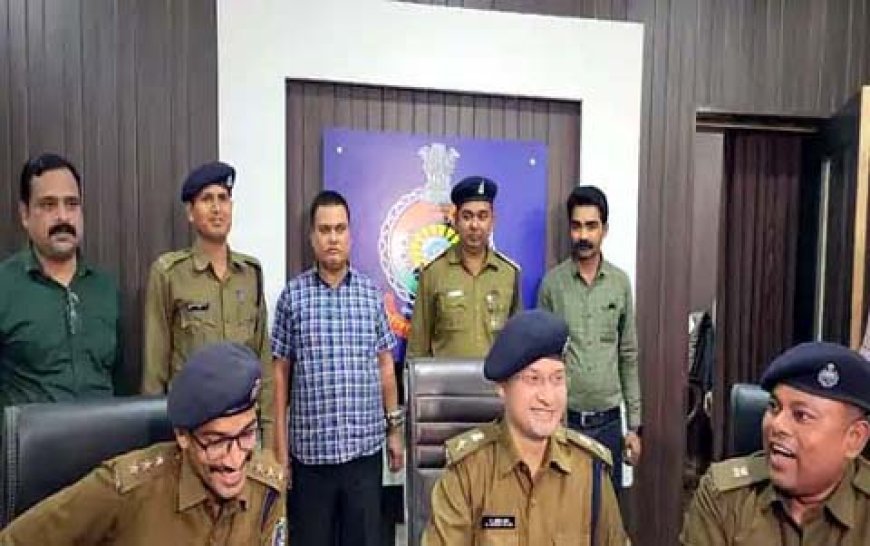 गुप्त दरवाजे के पीछे रखता था लाखों की अवैध शराब.....दुर्ग पुलिस ने 1.75 लाख की शराब की जब्त