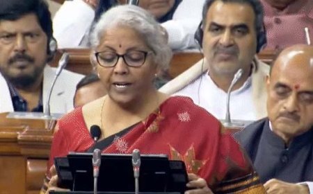 इनकम टैक्स छूट की सीमा 8 साल बाद बढ़ी:गरीबों को एक साल और मिलेगा मुफ्त अनाज, युवाओं-रोजगार के लिए अहम ऐलान