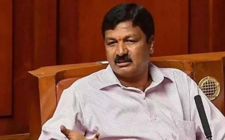 सेक्स सीडी कांड पर BJP नेता का यूटर्न:जारकीहोली का 120 अश्लील वीडियो बनने का दावा, अब हाईकमान के नाम पर चुप्पी