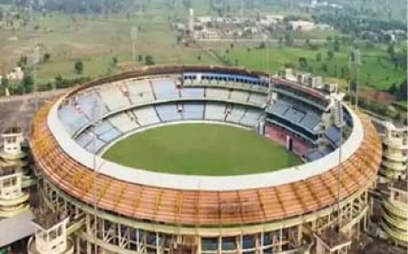 रायपुर में अब सेलिब्रिटी क्रिकेट लीग:सोनू सूद, रितेश देशमुख, बॉबी देओल समेत 150 कलाकार लेंगे हिस्सा, 18-19 फरवरी को मुकाबला