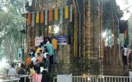 महाशिवरात्रि पर जय-जय महादेव की गूंज:राजिम के कुलेश्वर महादेव और भूतेश्वर नाथ मंदिर में भक्तों की भीड़