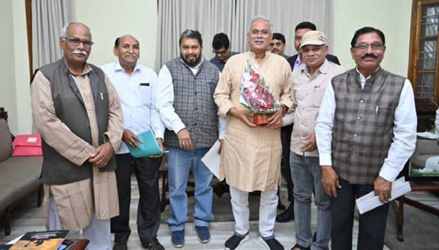 भिलाई साहू समाज ने मुख्यमंत्री से मुलाकात की.... मुलाकात कर गंभीर विषयों पर चर्चा की 