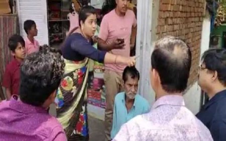 निगम के बुलडोजर के आगे खड़ी हुई महिला:कहा निर्माण तोड़ा तो मेरी लास से गुजरना पड़ेगा, बैरंग लौटा अमला