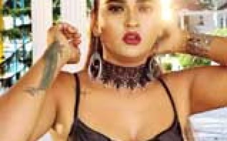 भोजपुरी एक्ट्रेस आकांक्षा दुबे ने सुसाइड किया:रात में होटल में आईं, सुबह बॉडी फंदे से लटकती मिली, जांच में जुटी पुलिस