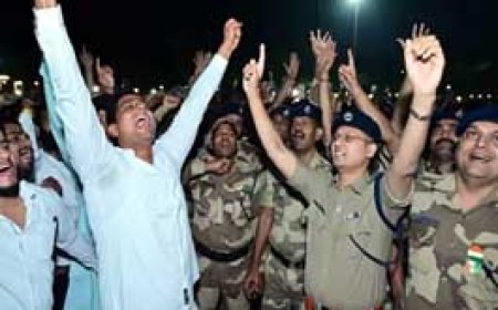 शहीद भगत सिंह के अपमान पर 300 लोगों को नोटिस:दुर्ग एसपी, बीएसएफ के अधिकारियों व कांग्रेस के दिग्गज नेताओं को बनाया आरोपी