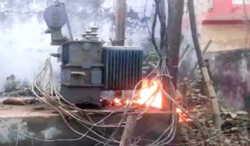 गर्म होकर फटा ट्रांसफार्मर, कई लोग घायल, मची अफरातफरी