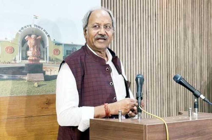 CG Breaking नक्सली हत्याओं को लेकर सदन में जमकर गरजे बृजमोहन, कहा – हमने भी कसम खाई है सीना ताने रखने की-