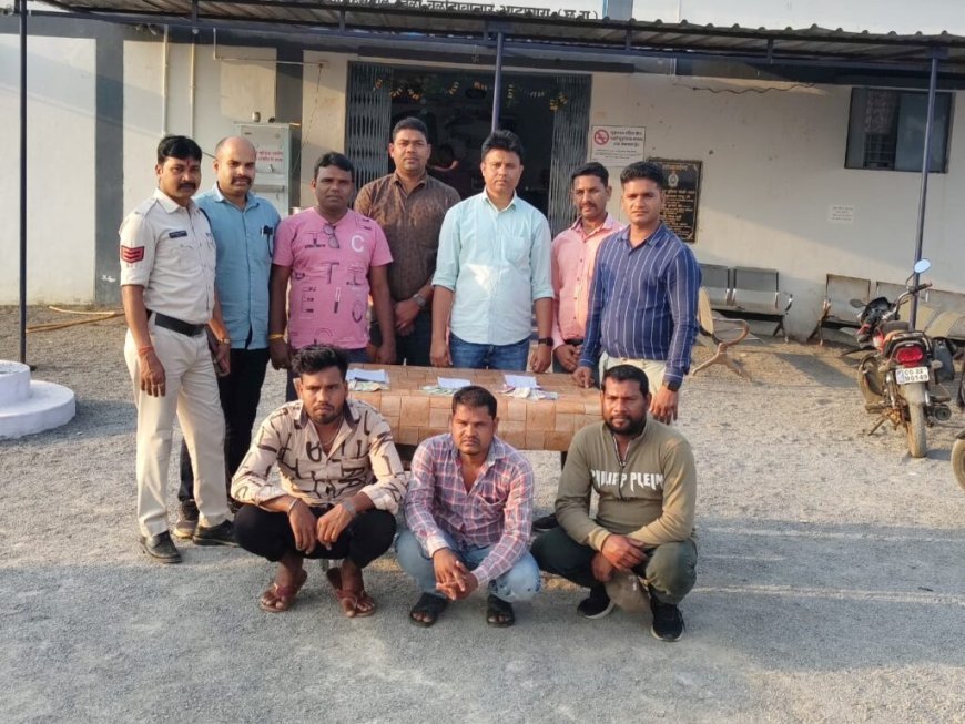 भारी मात्रा में शराब बिक्री हेतु परिवहन करने वाले दो आरोपीयों को एक स्कुटी सहित गिरफ्तार किया गया एवं तीन सटोरियों के विरुद्ध की गई कार्यवाही