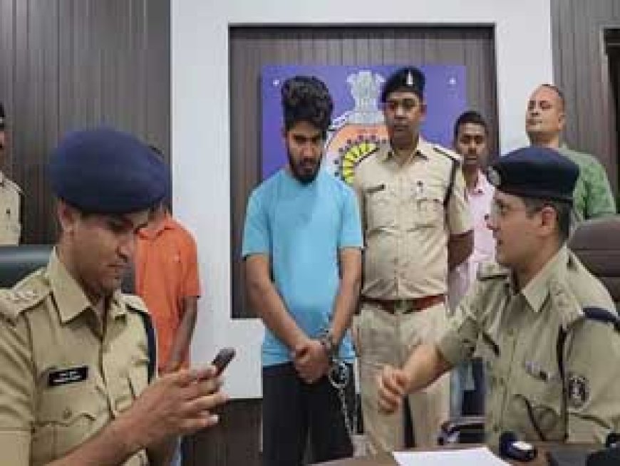 सोशल मीडिया में रायफल के साथ फोटो डालना पड़ा महंगा....पुलिस ने किया गिरफ्तार, एसपी ने लगाई फटकार