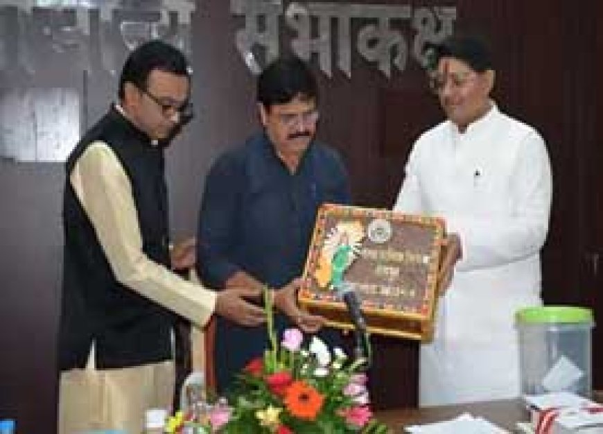 रायपुर नगर निगम जारी करेगा 200 करोड़ के बॉन्ड:महापौर ढेबर की घोषणा, निवेश करने वालों को मिलेगा ब्याज; निगम और जनता दोनों को फायदा