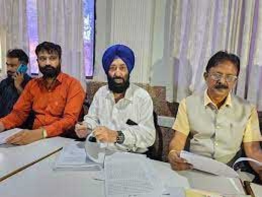 ट्रांसपोर्टर बोला-पुलिस ने प्रताड़ित किया:पुलिस ने कहा-सभी आरोप गलत, जो हुआ नियम के तहत हुआ