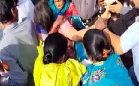 BSP के कर्मचारियों ने मंदिर के बाहर भक्तों को पीटा:डोम शेड निर्माण रोकने पहुंची टीम ने महिलाओं से की मारपीट; थाने में की शिकायत