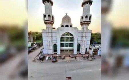 मुस्लिम इलाकों में विशेष सफाई का आदेश:मस्जिदों के पास कचरा हटाने का चलेगा अभियान, पानी टैंकर, स्ट्रीट लाइट की भी व्यवस्था