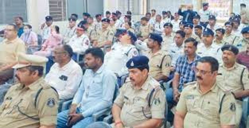 पुलिसकर्मियों के लिए लगा फ्री हेल्थ चेकअप कैंप, जवानों ने परिवार संग कराई जांच