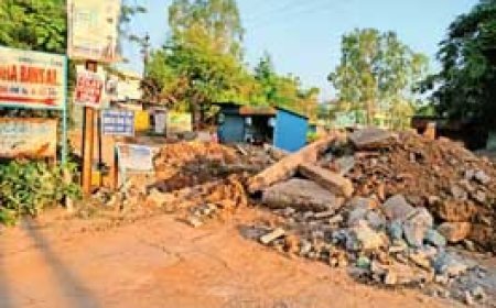 लोग हो रहे परेशान:पिछले 4 दिन से आदित्य नगर मार्ग बंद