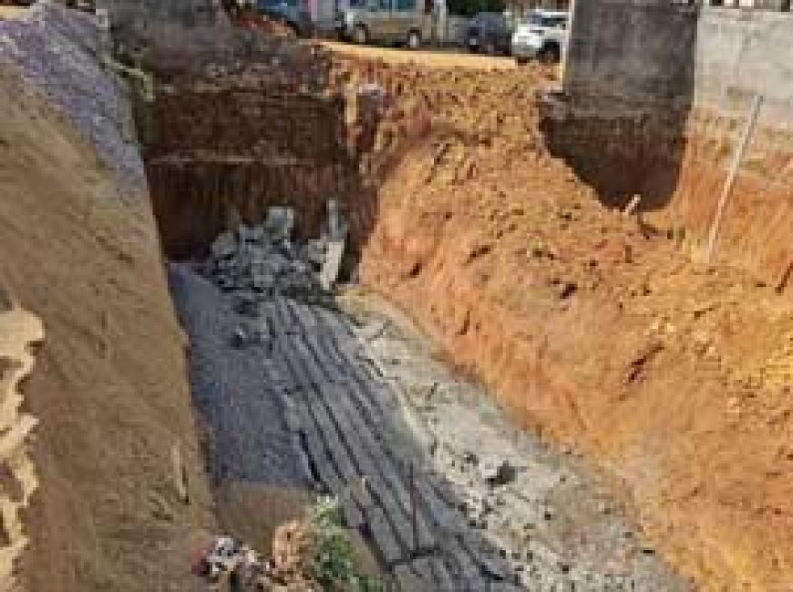 अस्पताल की दीवार गिरी, महिला की मौत:भिलाई के डाक्टर अनूप गुप्ता के निर्माणाधीन हॉस्पिटल में हादसा, एक मजदूर घायल भी