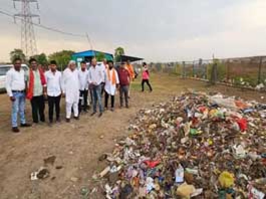 गौठान का निरीक्षण करने पहुंचे पूर्व विधानसभा अध्यक्ष...कहा- भरोसे के सम्मेलन की जगह धोखे का सम्मेलन कर रही सरकार
