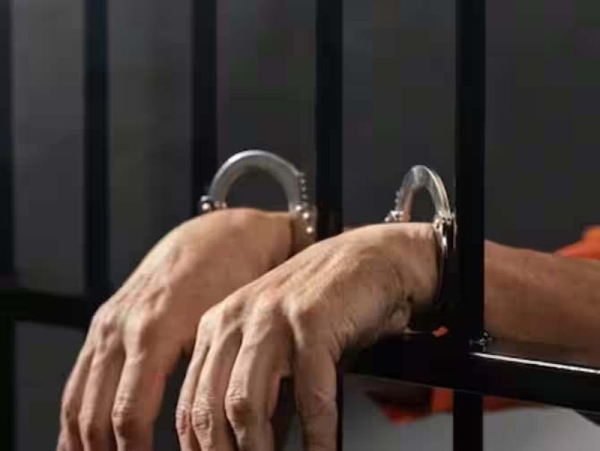 Surat Crime: दरिंदे ने अपनी ही बेटी को 25 बार चाकू से गोद डाला, मामूली सी बात पर ले ली जान, कैमरे में कैद हुई वारदात