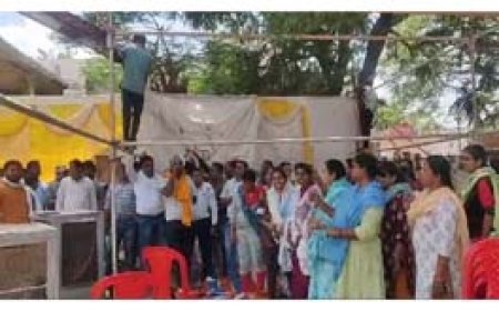 पटवारियों पर प्रशासन का एक्शन: धरना स्थल से उखाड़े पंडाल, घरों के बाहर नोटिस चस्पा; 15 मई से हैं हड़ताल पर