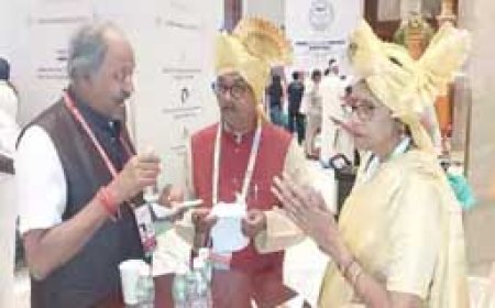 मुंबई पहुंचे छत्तीसगढ़ के विधायक:महाराष्ट्र में साथ दिखे महंत-बृजमोहन, लखमा, अंबानी के सेंटर में राष्ट्रीय विधायक सम्मेलन