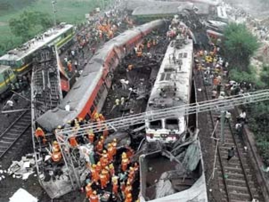 ओडिशा में तीन ट्रेन टकराईं, 288 मौतें, 900 घायल:एंटीकोलिजन सिस्टम नहीं था; हादसे का जिम्मेदार कौन, अब तक पता नहीं