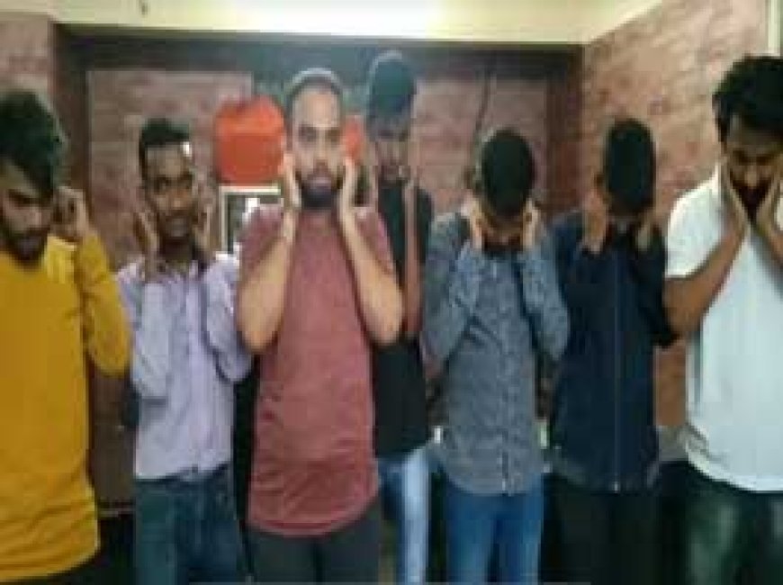 रायपुर के रईसजादों का हुड़दंग:लड़कियों ने दोस्तों के साथ बीच सड़क रोकी कार, फिर किया डांस; थाने ले आई पुलिस तो पकड़े कान