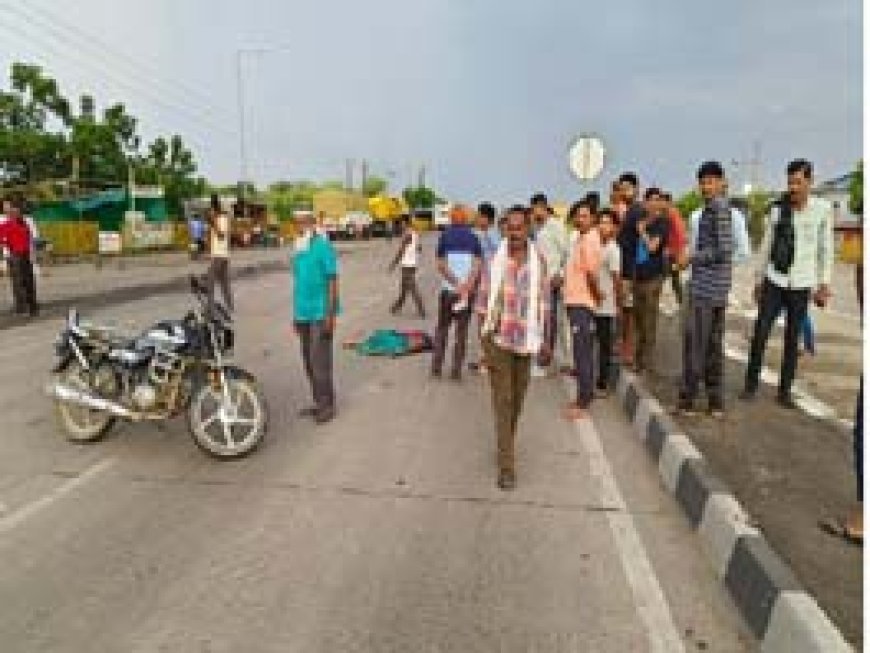 बिलासपुर-नेशनल हाईवे में हादसा, महिला की मौत:तेज रफ्तार वाहन ने बाइक को मारी टक्कर, बच्ची समेत तीन गंभीर को अस्पताल में कराया भर्ती