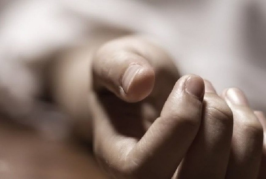 सड़क किनारे मिला युवक का शव, शिनाख्त नहीं; पुलिस ने जारी की फोटो