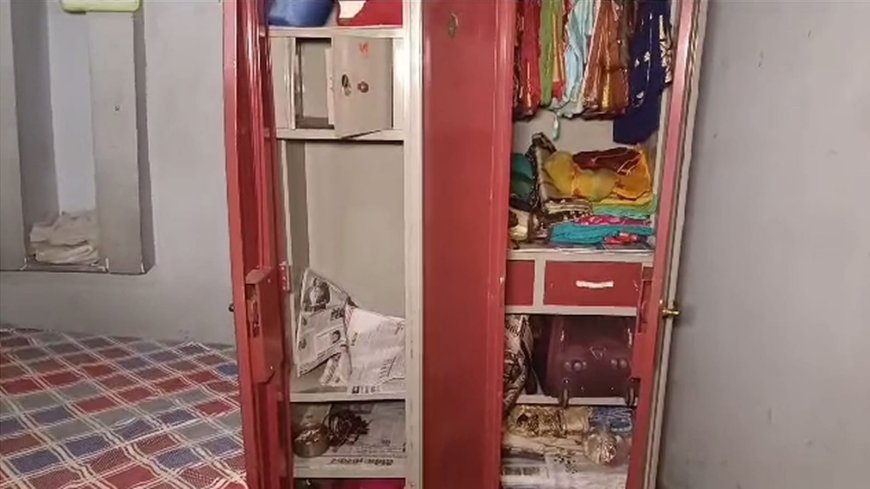 शिक्षक के परिवार को बंधक बनाकर लूट: दरवाजा तोड़कर घर में घुसे नकाबपोश बदमाश, 10 लाख रुपये के गहने ले भागे