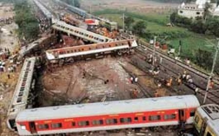 ब्रेकिंग : बालासोर ट्रेन हादसे में 3 रेल अफसर अरेस्ट:CBI ने इन पर गैर-इरादतन हत्या और सबूतों को मिटाने का केस दर्ज किया