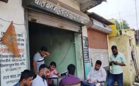 निगम पार्षदों पर सरकारी राशन बेचने का आरोप:जांच में बड़ी मात्रा में स्टॉक मिला गायब, लोगों ने कहा- कई महीनों से नहीं मिला राशन