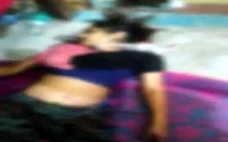 बंद कमरे में मिली ब्यूटीशियन की लाश:लिव इन में रह रही थी, हिरासत में बॉयफ्रेंड; पिता बोले-हत्या कर लटका दिया