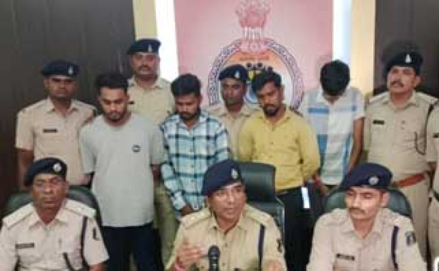 महादेव, अन्ना रेड्डी एवं ऑनलाईन सट्टा पर राज्य में अब तक की बड़ी कार्यवाही: 04 आरोपियों से 10 लाख रूपये नगद जप्त