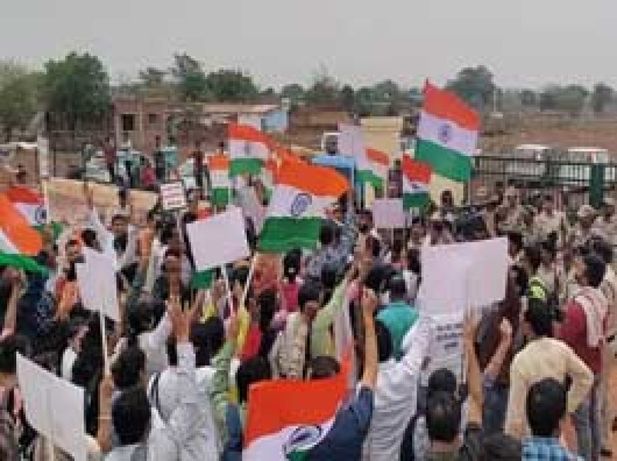 45 हजार संविदाकर्मी आज से हड़ताल पर:काम बंद कर रहे कर्मचारी, बोले- 90 विधायक, 33 जिलों के कलेक्टर, किसी ने हमारी नहीं सुनी