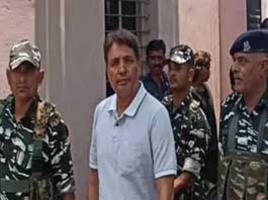 शराब घोटाले के आरोपियों पर नोएडा में FIR:अनवर ढेबर समेत 2 IAS अफसरों, एपी त्रिपाठी और होलोग्राम कारोबारी पर केस दर्ज