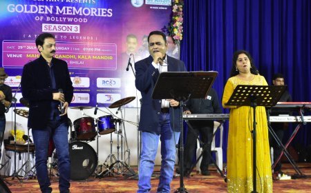 *गोल्डन मैमोरीज ऑफ बॉलीवुड में उमड़ी भीड़, गायकों ने पेश किए एक से बढ़कर एक नग़मे