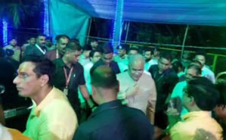 ब्रेकिंग : मुख्यमंत्री भूपेश बघेल पहुंचे भिलाई, शिवधाम के भव्य आयोजन  महारुद्राभिषेक में शामिल होकर उन्होंने कहा.....