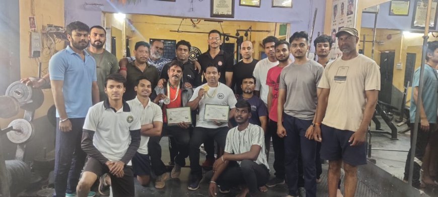 शांति नगर व्यायाम शाला से 29 वी इंडियन राष्ट्रीय बेंच प्रेस एवं डेडलिफ्ट चैंपियनशिप भिलाई में सुदीप चंद्र विश्वास ने 120 किलो बेंच प्रेस लगाकर प्रथम स्थान हासिल किया
