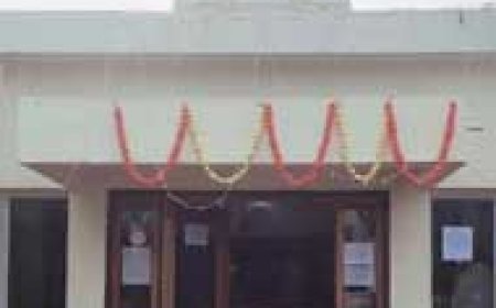 राधा कृष्ण मंदिर का ताला तोड़कर चोरों ने दान पेटी पर हाथ सफाई की…. दान पेटी में लगभग ₹10000 की रकम