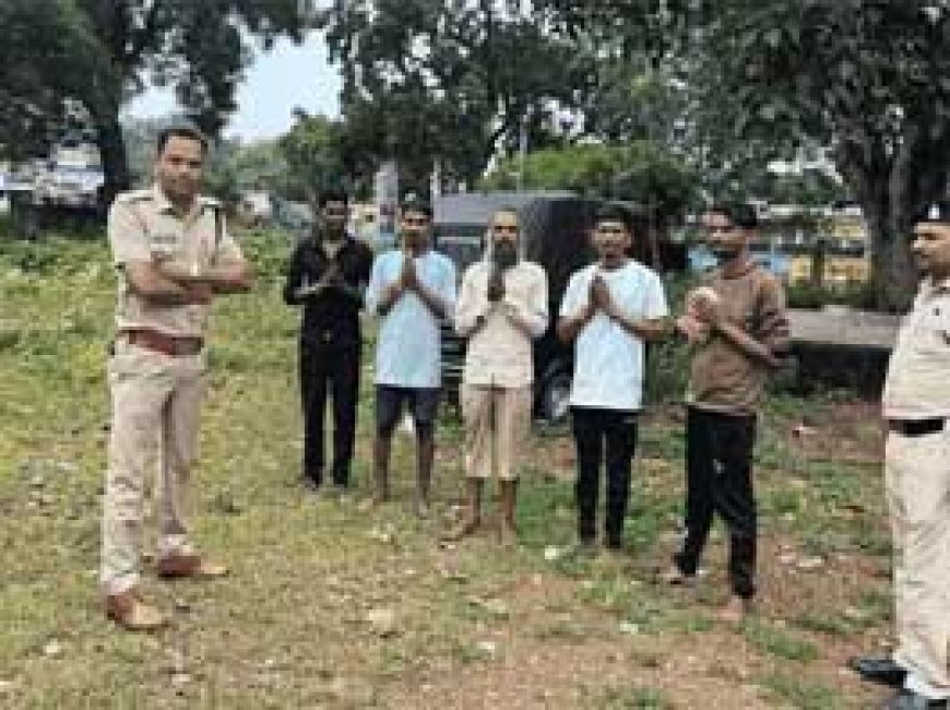 रायपुर में पुलिस का बड़ा एक्शन, 112 बदमाश गिरफ्तार:सुबह-सुबह शहर की गलियों में घुसकर दबोचा, गोकुलनगर नगर से गाजीनगर तक चलाया सर्चिंग ऑपरेशन