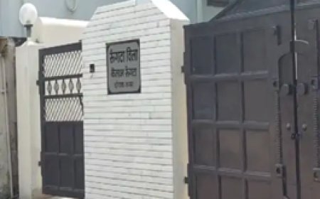 ब्रेकिंग न्यूज :  दुर्ग में आज राइस मिल एसोसिएशन के अध्यक्ष और शिक्षा व्यवसायी कैलाश रूंगटा के घर पर भी ईडी ने दबिश दी