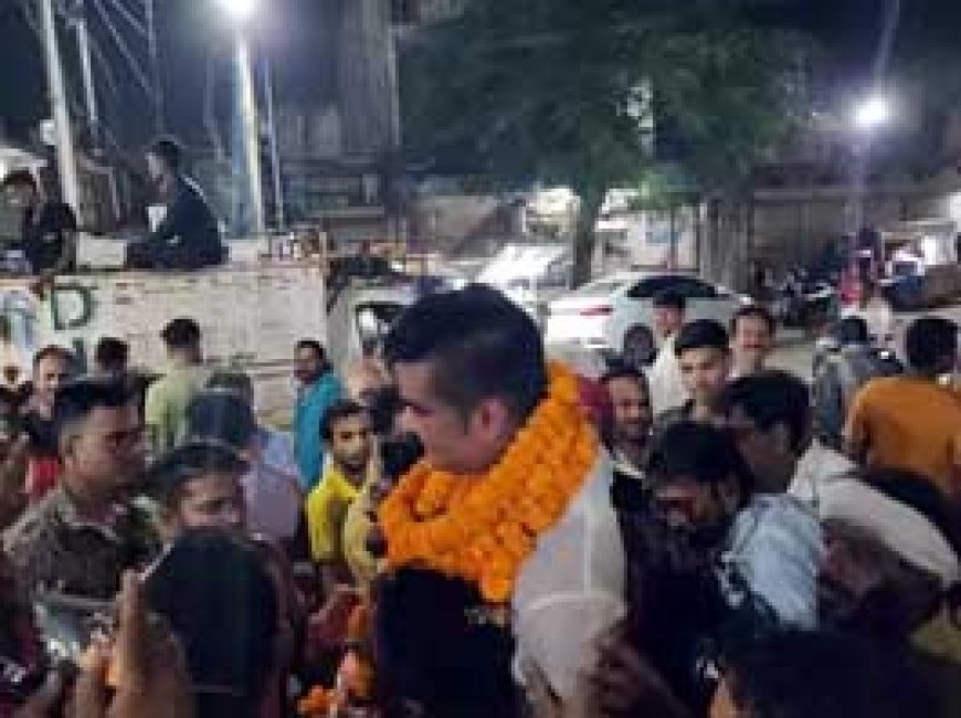 दूसरी सूची में नाम देख नम हुई प्रत्याशियों की आंखें:रोने लगे चंद्राकर, कहा- छोटे से कार्यकर्ता को मिला टिकट; रिकेश सेन भी हुए भावुक