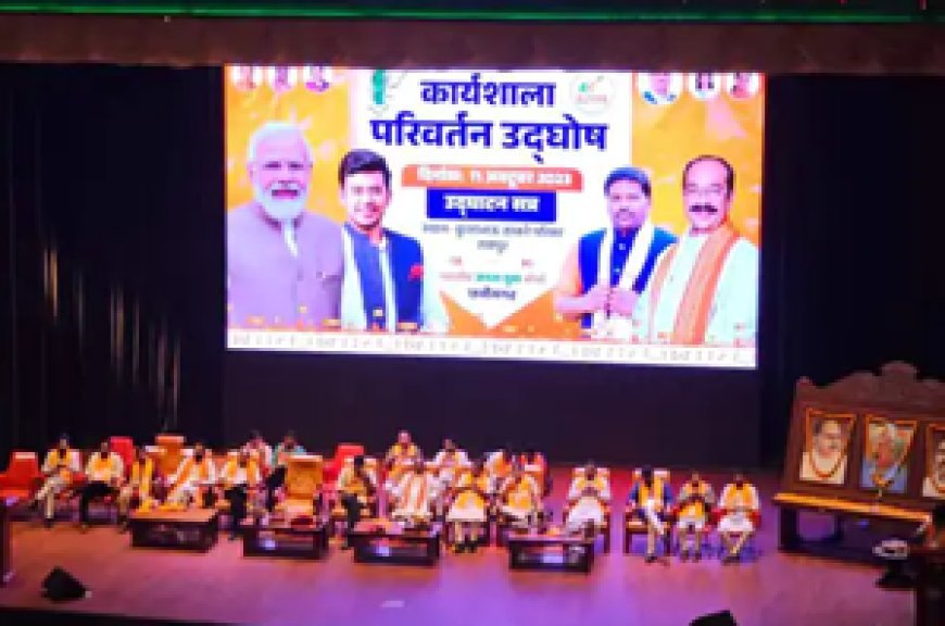 रायपुर पहुंचे BJYM के राष्ट्रीय अध्यक्ष तेजस्वी सूर्या:कहा- पिछली बार CM हाउस घेरने आया था, इस बार बीजेपी की सरकार स्थापित कराने आया हूं